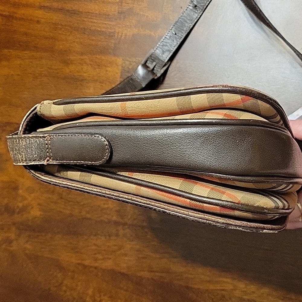 Burberry Vintage Check Crossbody Bag in Beige and Brown with Red Accents - Picture 4 of 6